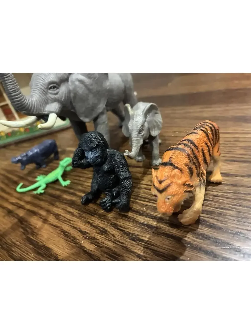 Vintage Plastic Wild Animal Toy Figure Lot Elephant Gorilla Tiger Hippo Lizard
